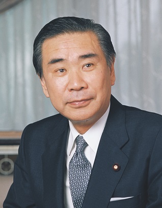 <span class="mw-page-title-main">Tsutomu Hata</span> Japanese politician (1935–2017)