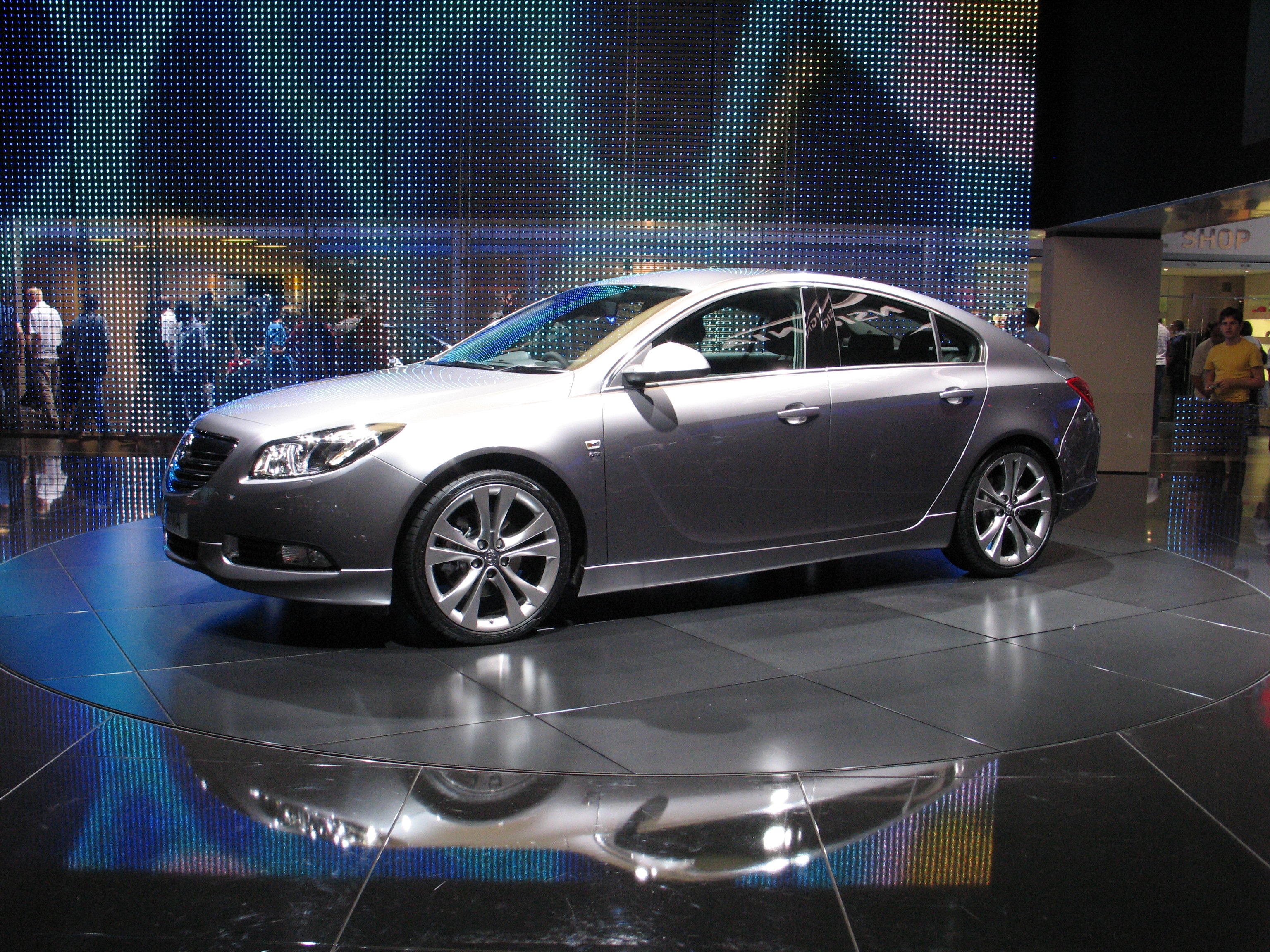 File:Opel Insignia front 20100516.jpg - Wikimedia Commons