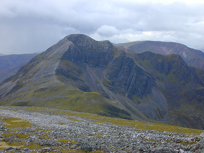 File:View west from Sgurr an Iubhair - geograph.org.uk - 526909.jpg