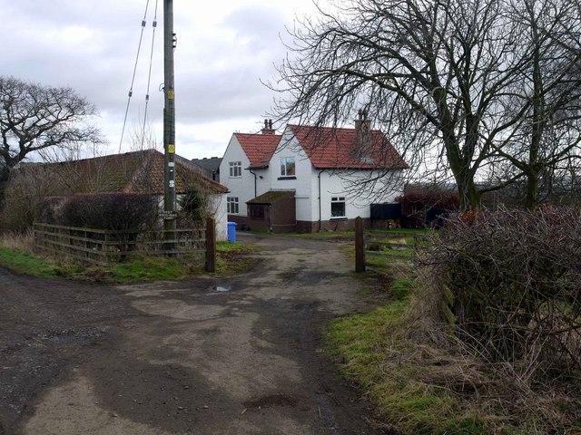 File:West Woodside Farm - geograph.org.uk - 1174075.jpg