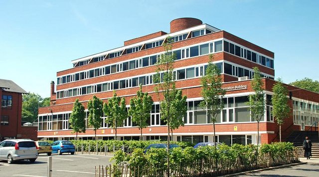 File:Administration Building, Queen's University, Belfast - geograph.org.uk - 1331755.jpg