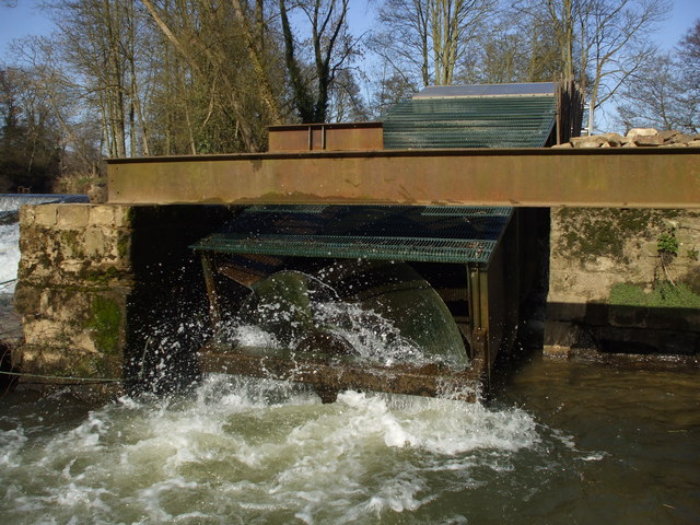 File:Archimedean Screw Turbine at Howsham Mill.jpg