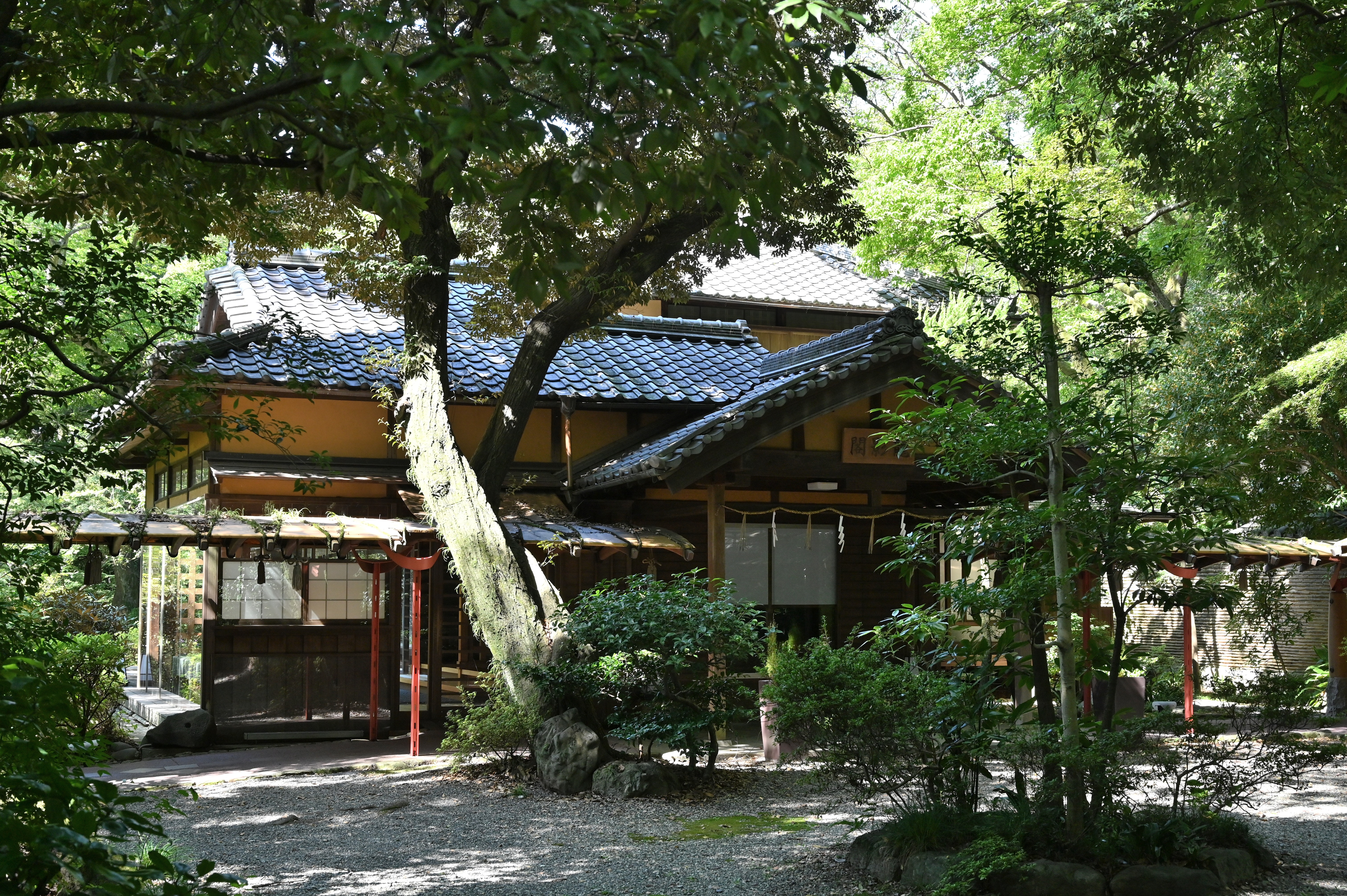 Japanese Hot Springs Retreat-cen.