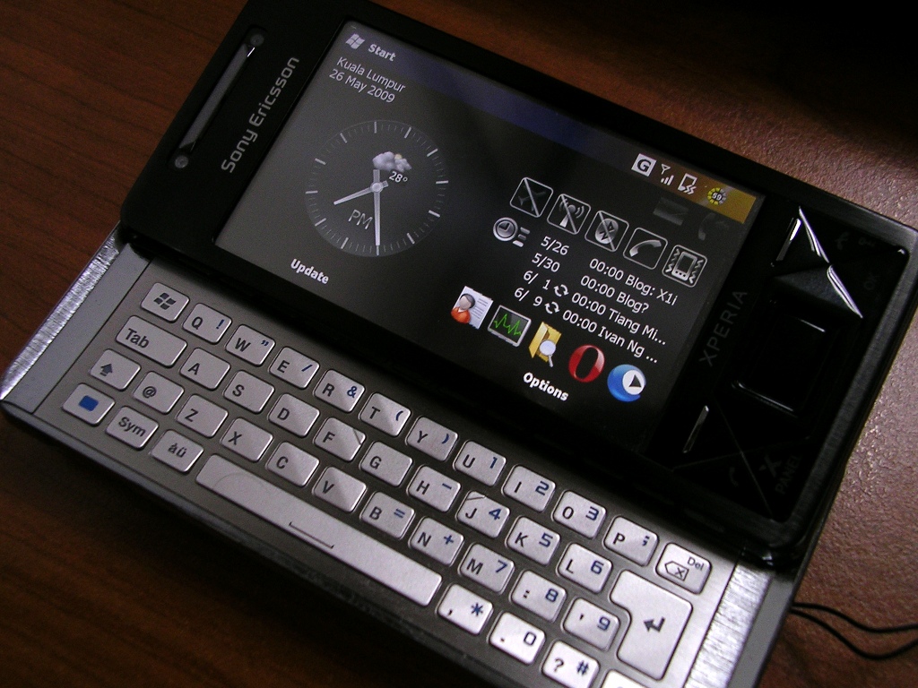 Sony Ericsson Xperia X1 — Википедия