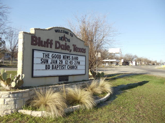 File:Bluff Dale Texas 3.JPG