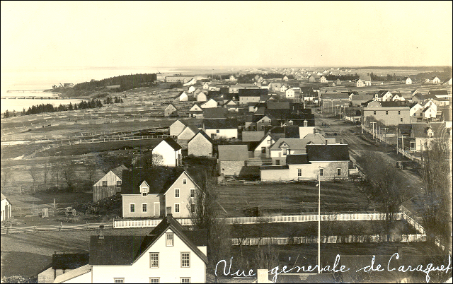 File:Caraquet Panoramique 1900.png