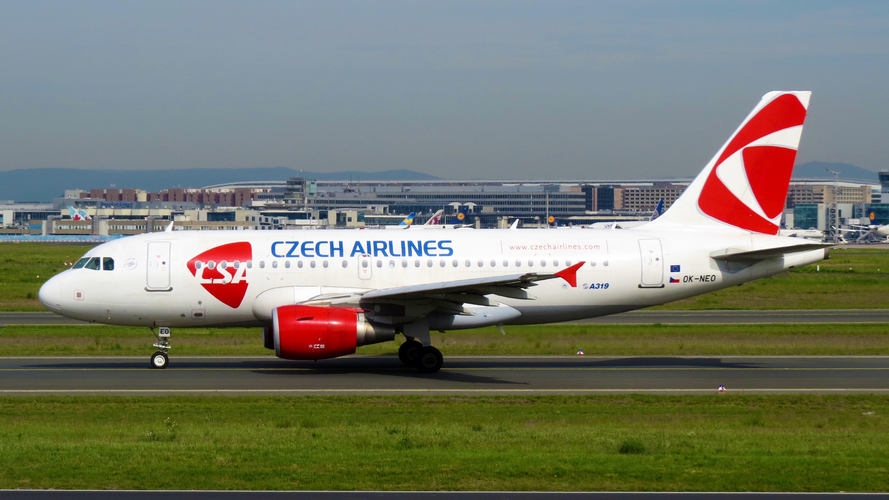 Чешские авиалинии. Czech Airlines a319neo. Czech Airlines самолеты. Авиакомпании Словакии.