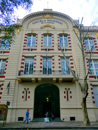 File:Escuela Tecnica N°1 Otto Krause.jpg