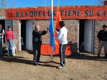 Gobernador Jorge Tebes inagurando estadio