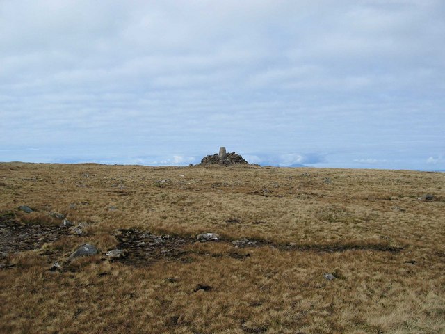 File:Healabhal Bheag Summit - geograph.org.uk - 156147.jpg