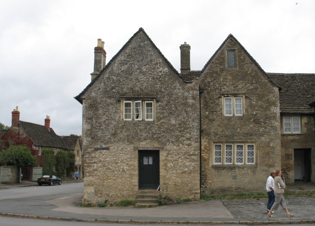 File:House on High Street at Lacock - geograph.org.uk - 1524823.jpg