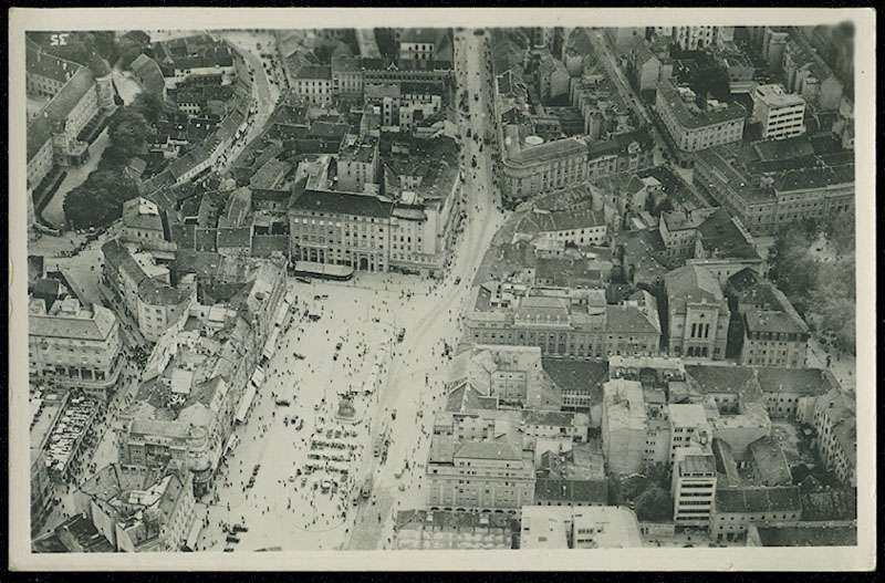 File:Jelacicev trg 1933.jpg