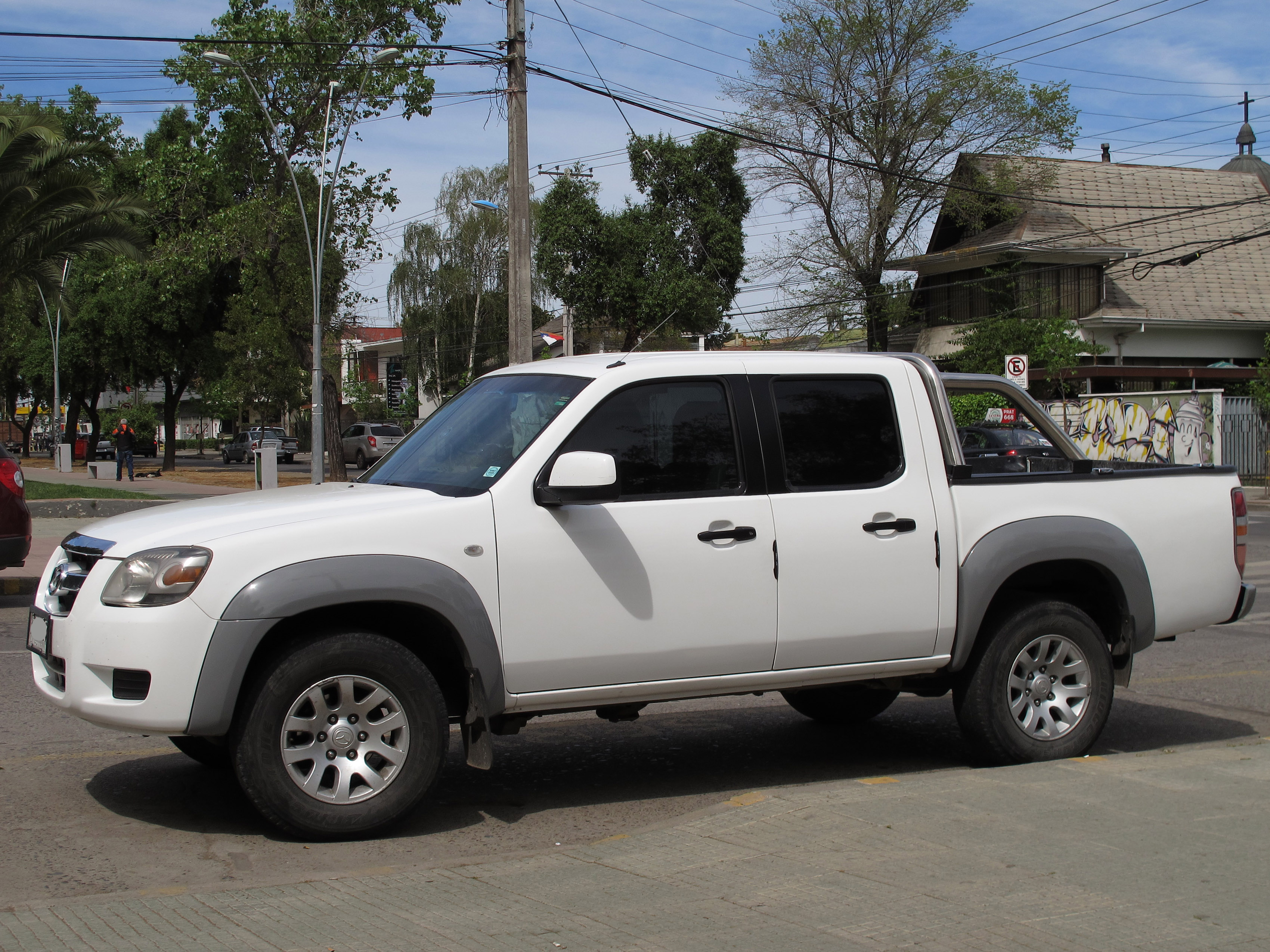 File:Mazda BT-50 2.5 DiTurbo Crew Cab 4x4 2008 (15892230266).jpg -  Wikimedia Commons