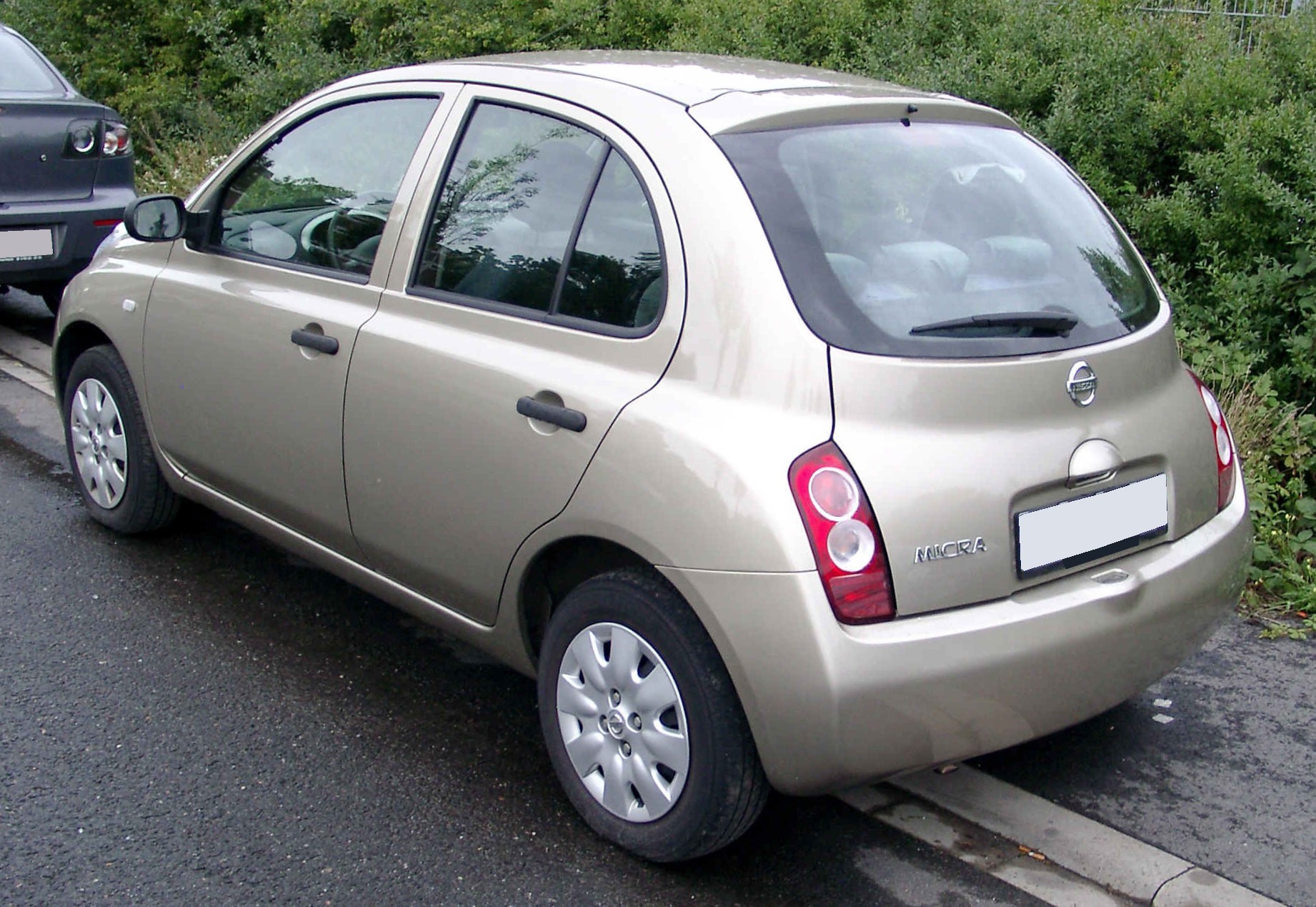 Nissan Micra правый руль