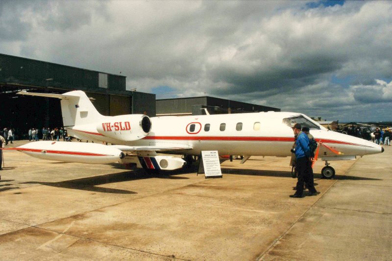 File:Pel-Air Gates Learjet 35A (VH-SLD), modified for use as a target tug.jpg