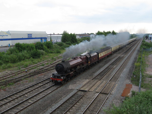 File:Princess Elizabeth leaves Cardiff - geograph.org.uk - 1923336.jpg