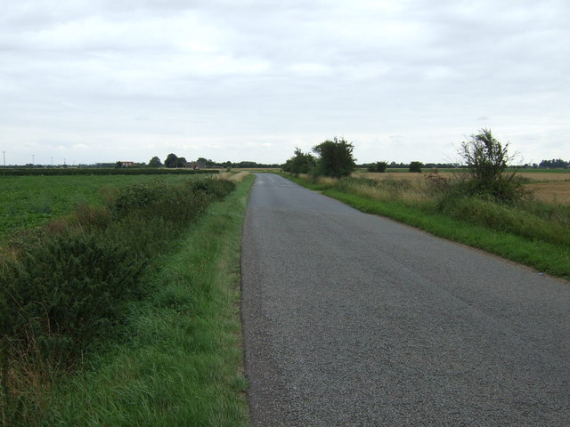 File:Sandy Bank heading south - geograph.org.uk - 3595189.jpg