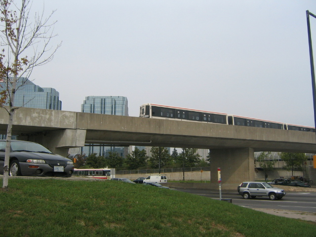 File:Scarborough RT between Scarborough Centre and McCowan.jpg