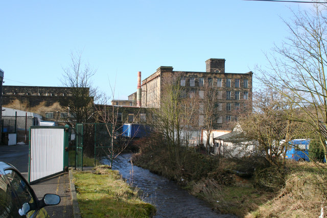 Spring Gardens Mill and Colne Water, Colne, Lancashire - geograph.org.uk - 339357