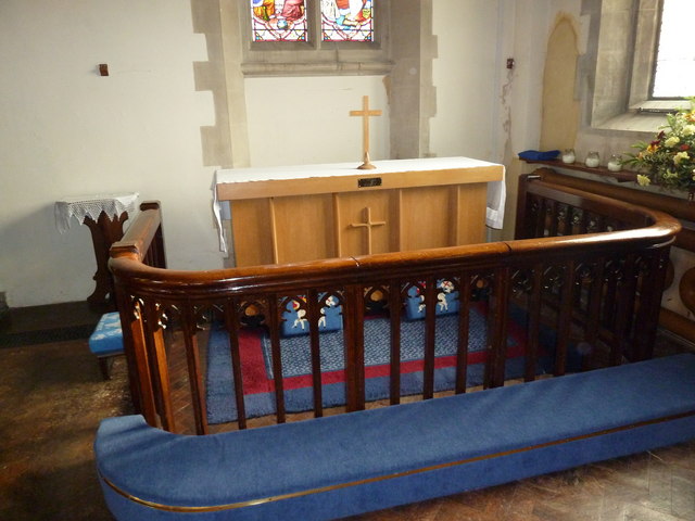 File:St Mary's Church, Bishopstoke, altar - geograph.org.uk - 2296142.jpg