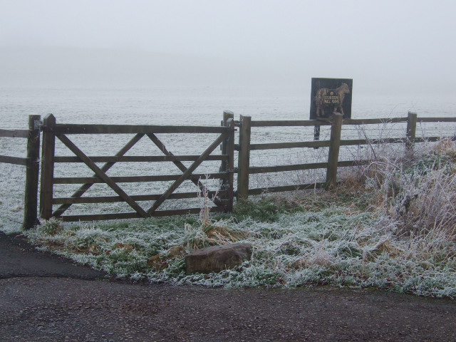 File:Sturston Hall Farm Entrance (296735 d29217c6-by-John-Poyser).jpg