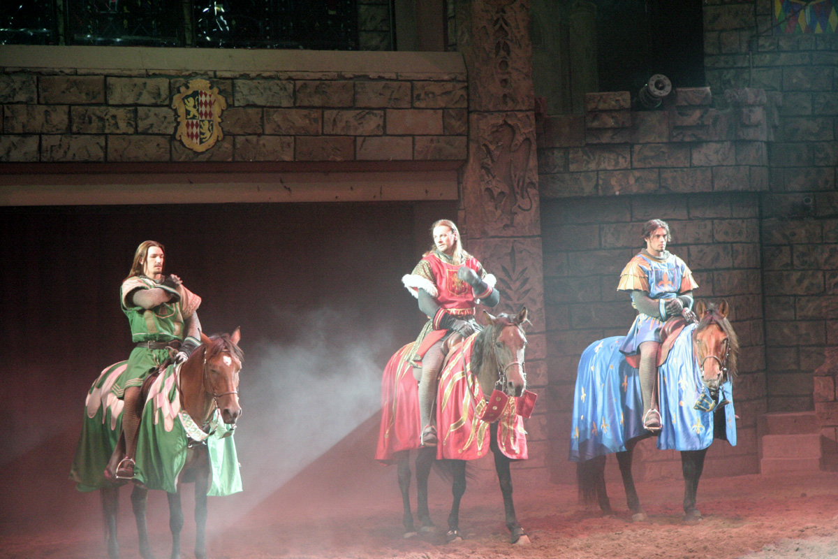 PHOTOS: 'Tournament of Kings' dinner show at Excalibur Las Vegas – Part Two  – AmericaJR