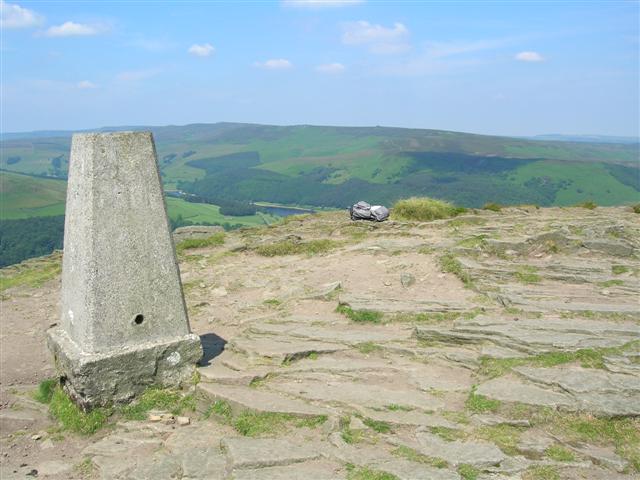 File:Trig point on top of Win Hill Pike - geograph.org.uk - 25842.jpg