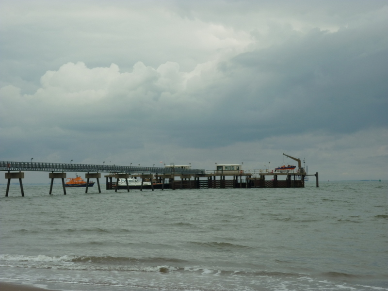 File:Walking Around Spurn ^5 - geograph.org.uk - 1990227.jpg