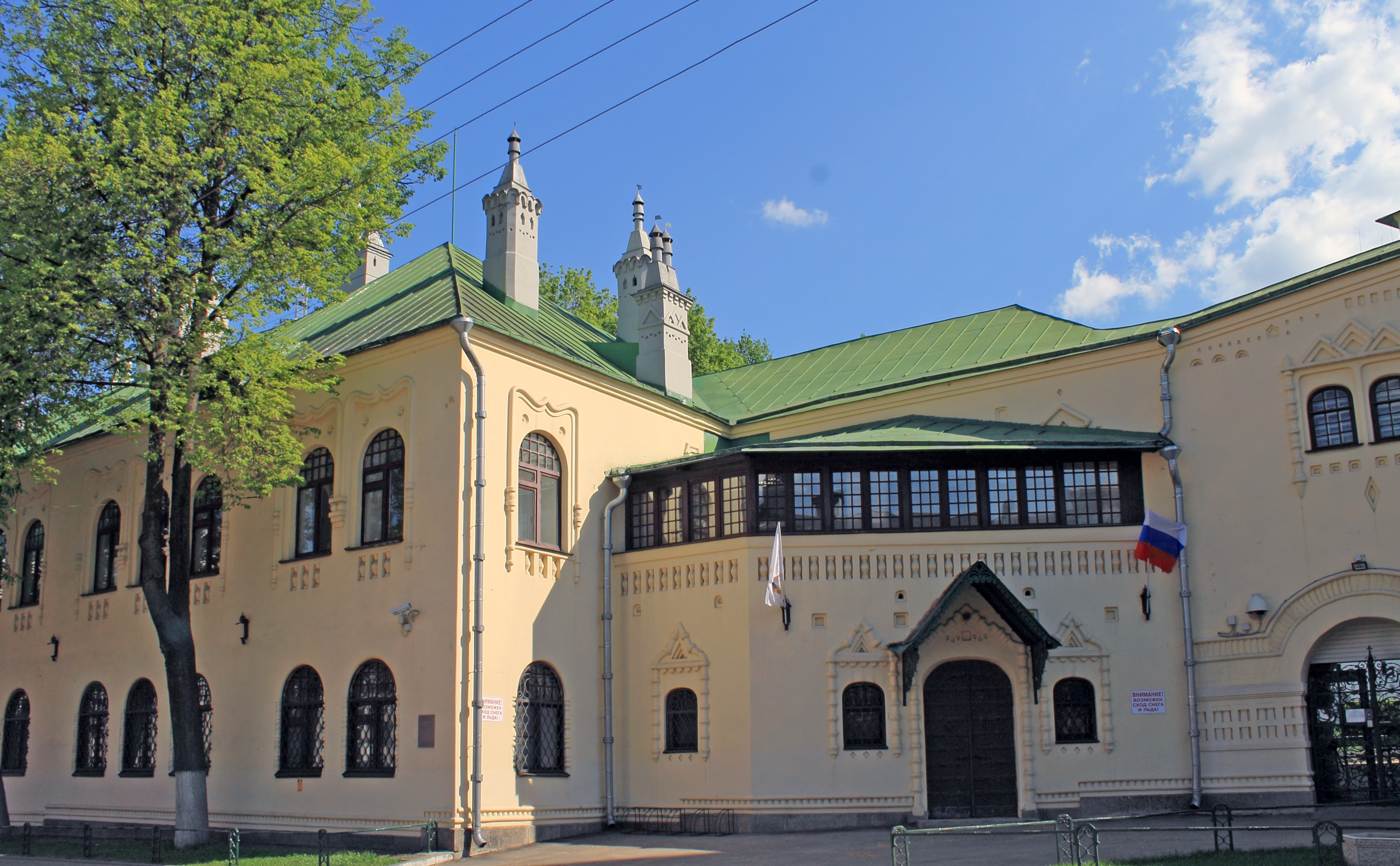 Улица грузинская спб. Грузинская улица Нижний Новгород достопримечательности. Церковь на грузинской Нижний Новгород. Комплекс зданий альбомной фабрики с.с. Бехли. Грузинская улица 34, Нижний Новгород.