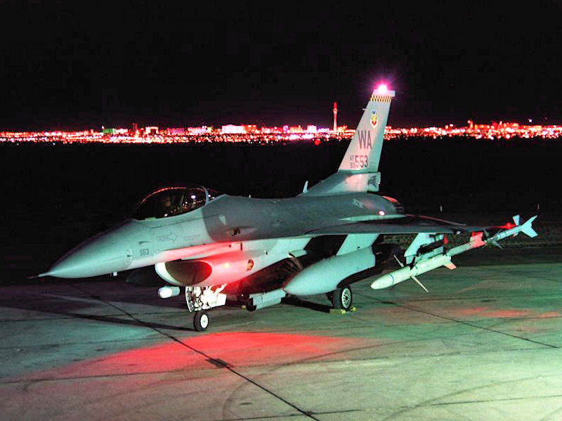 File:16th Weapons Squadron - F-16C block 52 93-0553.jpg