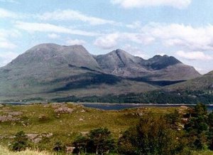 File:Beinn Aligin.jpg