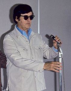 Clampett speaking at the 1976 San Diego Comic Convention