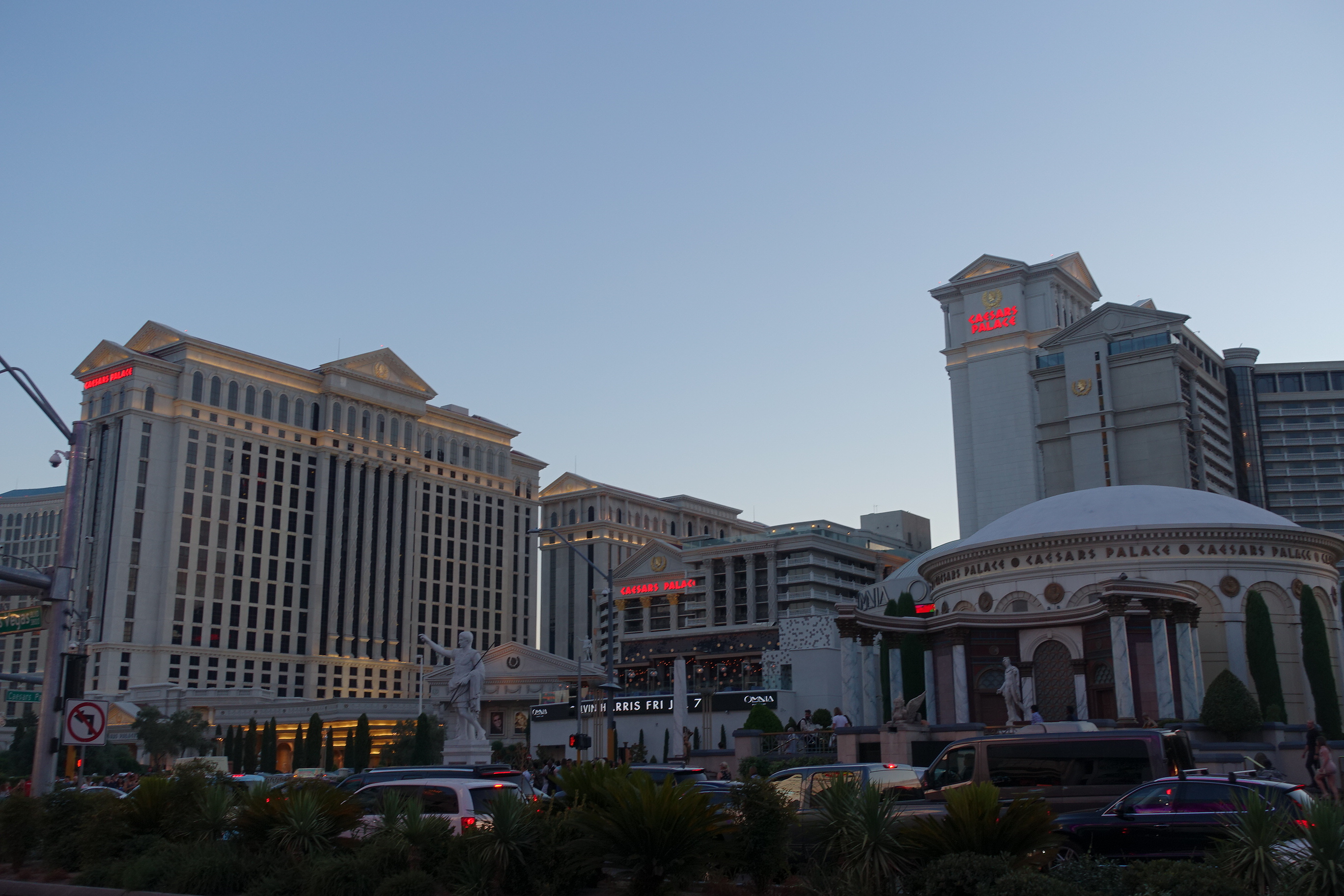 Caesars Palace - Wikipedia