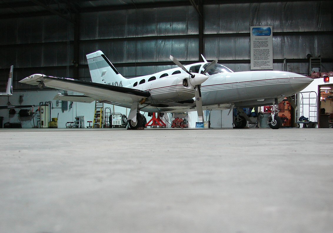 Cessna 421 Golden Eagle (407184037).jpg