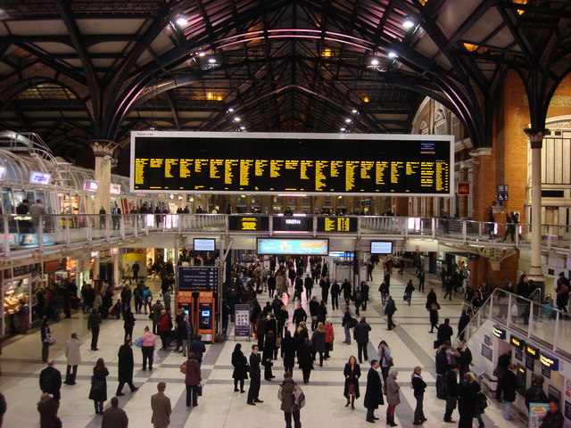 File:Concourse, Liverpool Street Station - geograph.org.uk - 721942.jpg