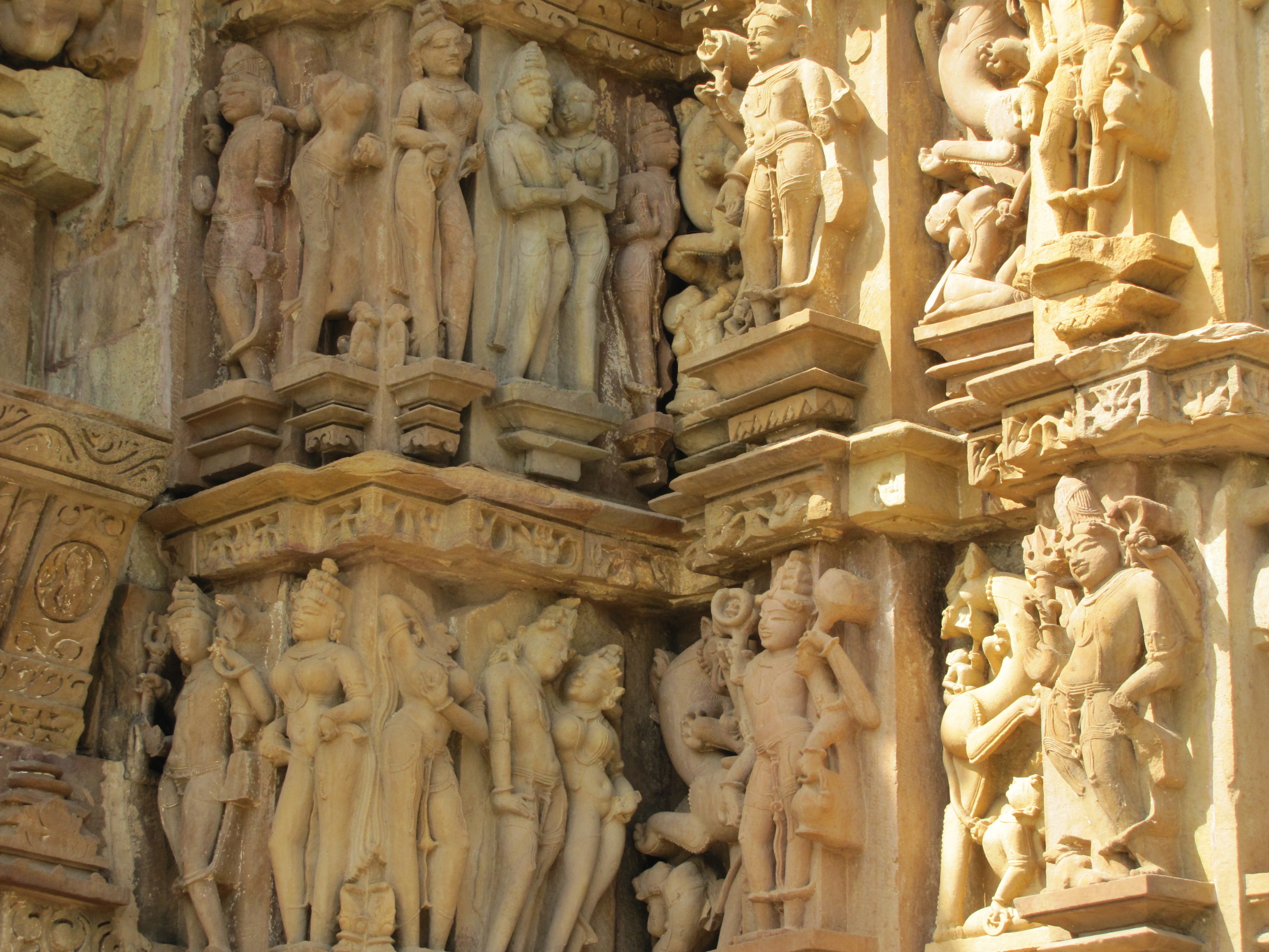 Храм Кхаджурахо Индия фрески