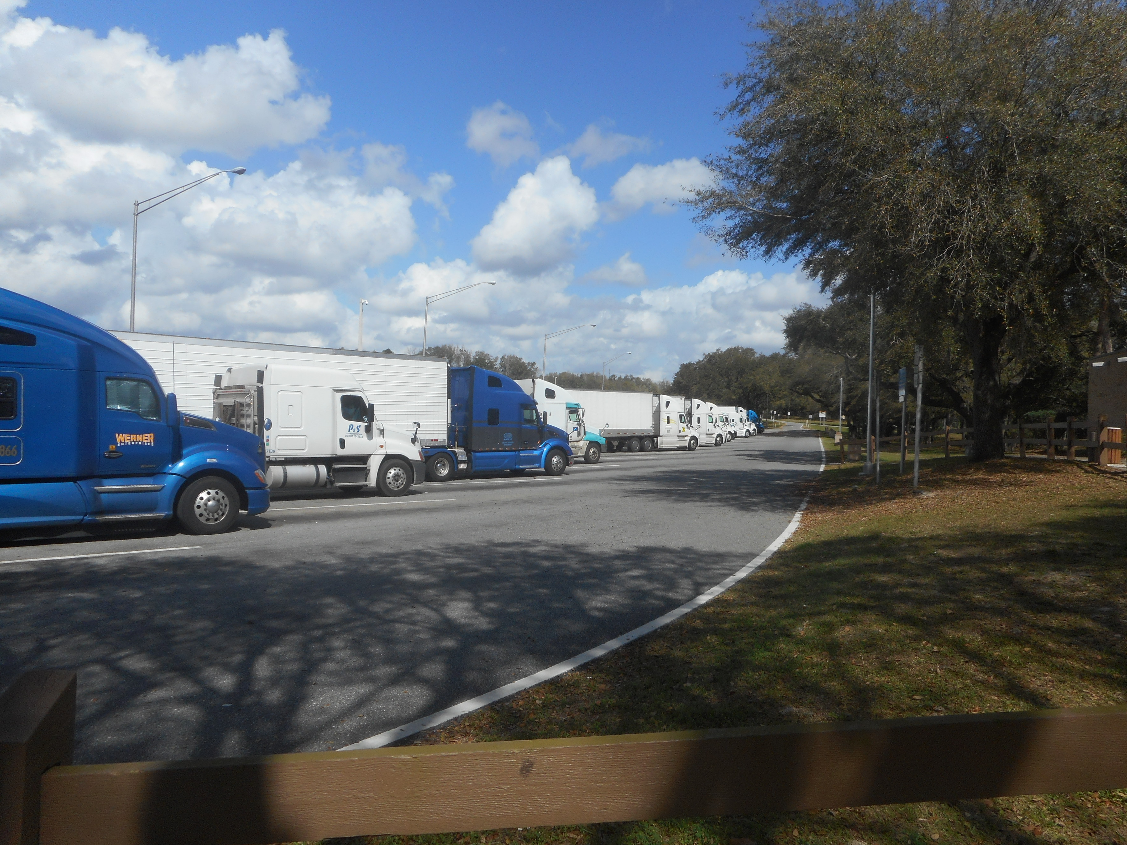 Trucks parking central