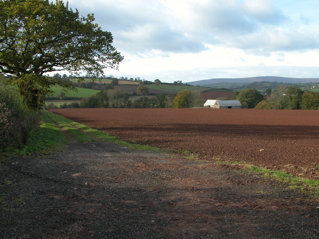 File:Farmland in the Monnow valley - geograph.org.uk - 276778.jpg