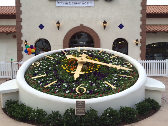 File:Floral Clock in Camarillo, CA.jpg