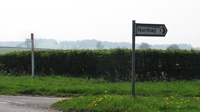 File:Gas pipeline marker - geograph.org.uk - 2472920.jpg