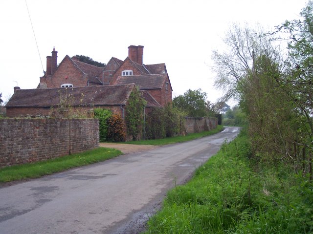 File:Glebe House, Longdon House - geograph.org.uk - 5795.jpg