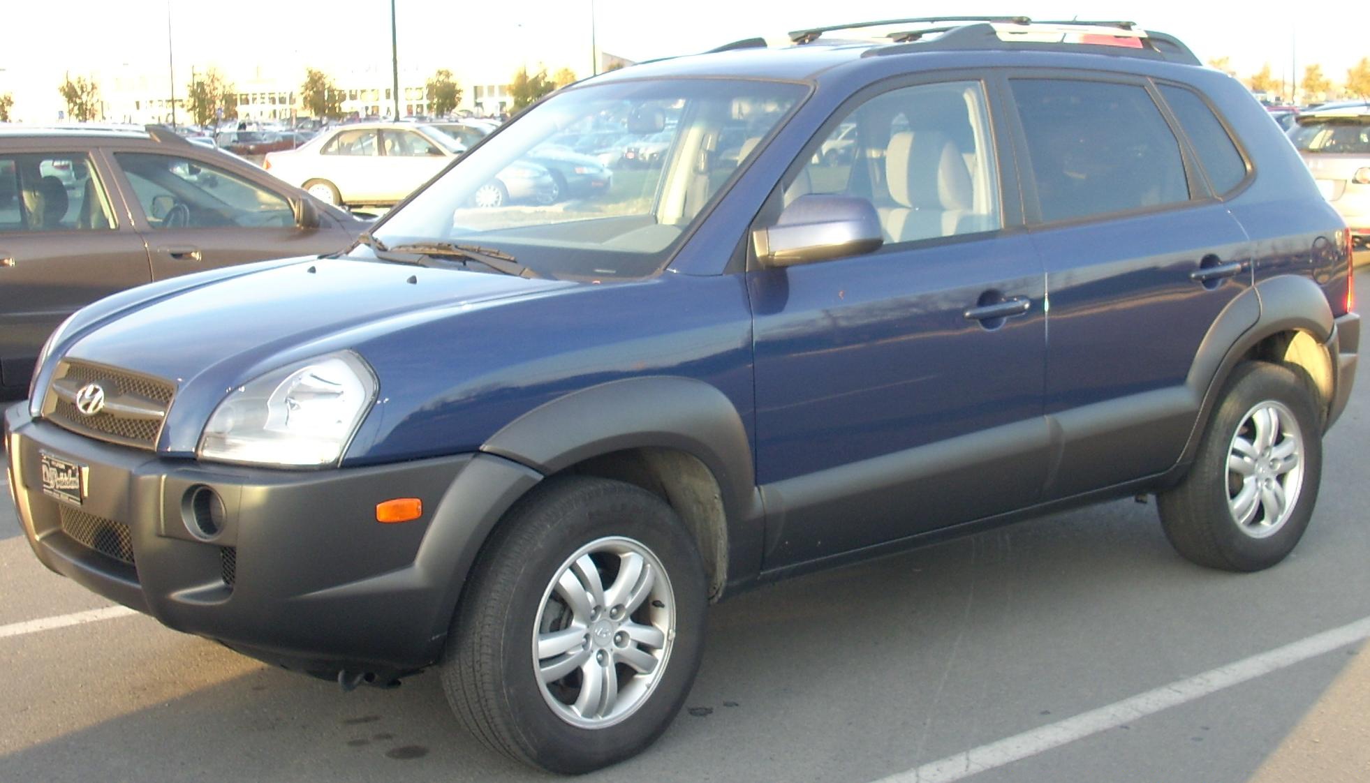 File:Hyundai Tucson (NX4) PHEV IMG 4375.jpg - Wikimedia Commons