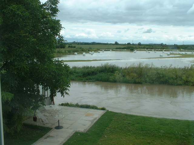 File:June 2007, Floods at Long Bennington - geograph.org.uk - 572349.jpg