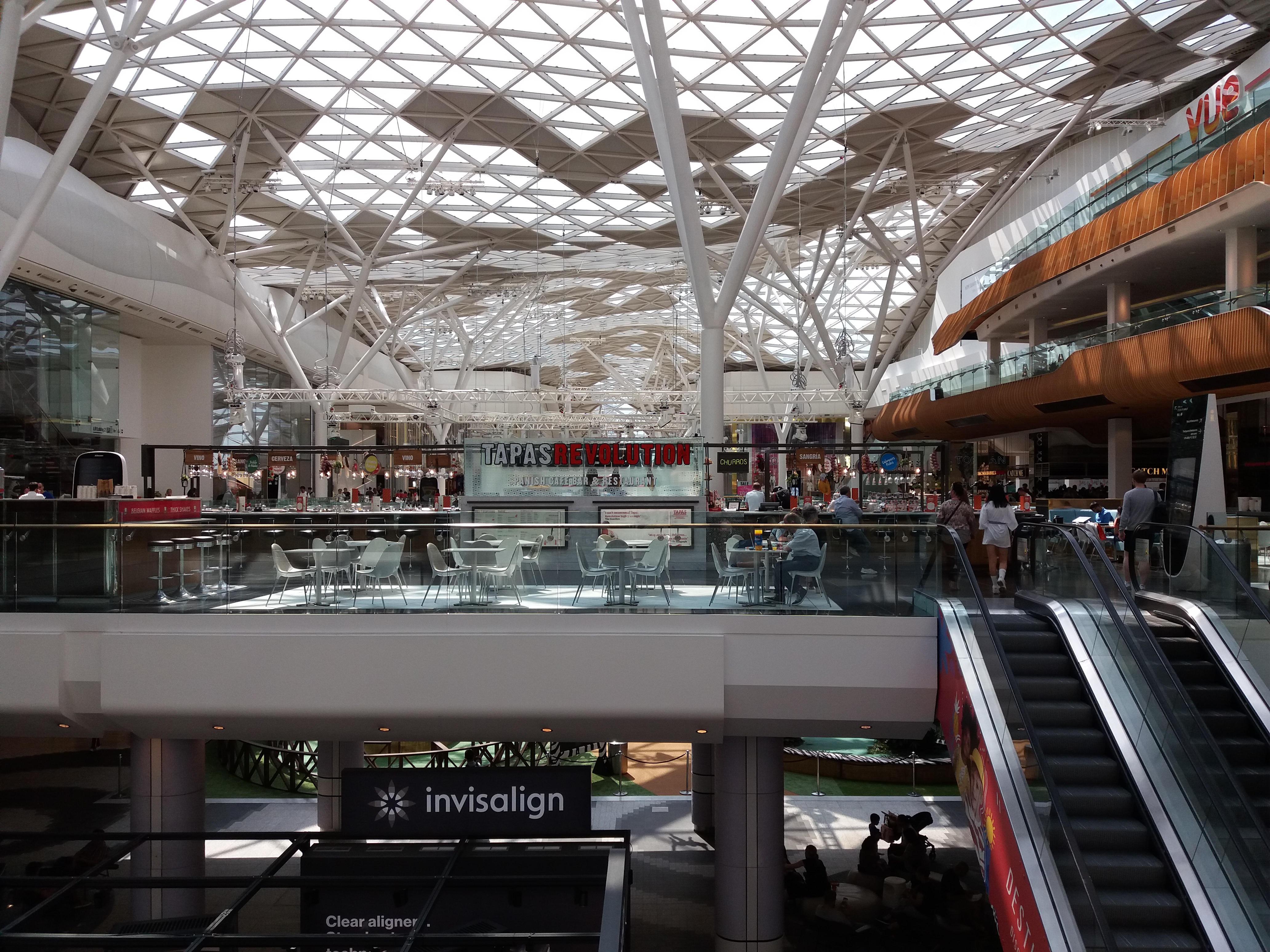 File:London - Westfield Shopping Centre, food court.jpg