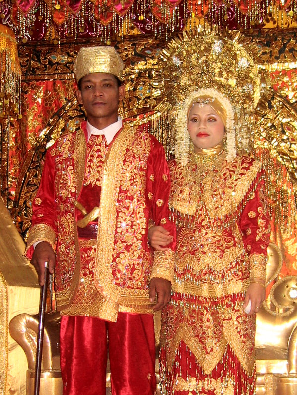 File Minangkabau wedding jpg Wikimedia Commons