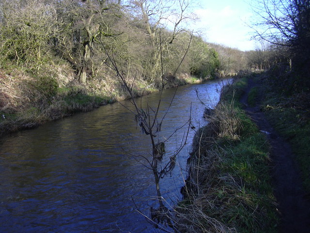 File:River Irwell and Footpath - geograph.org.uk - 1125378.jpg