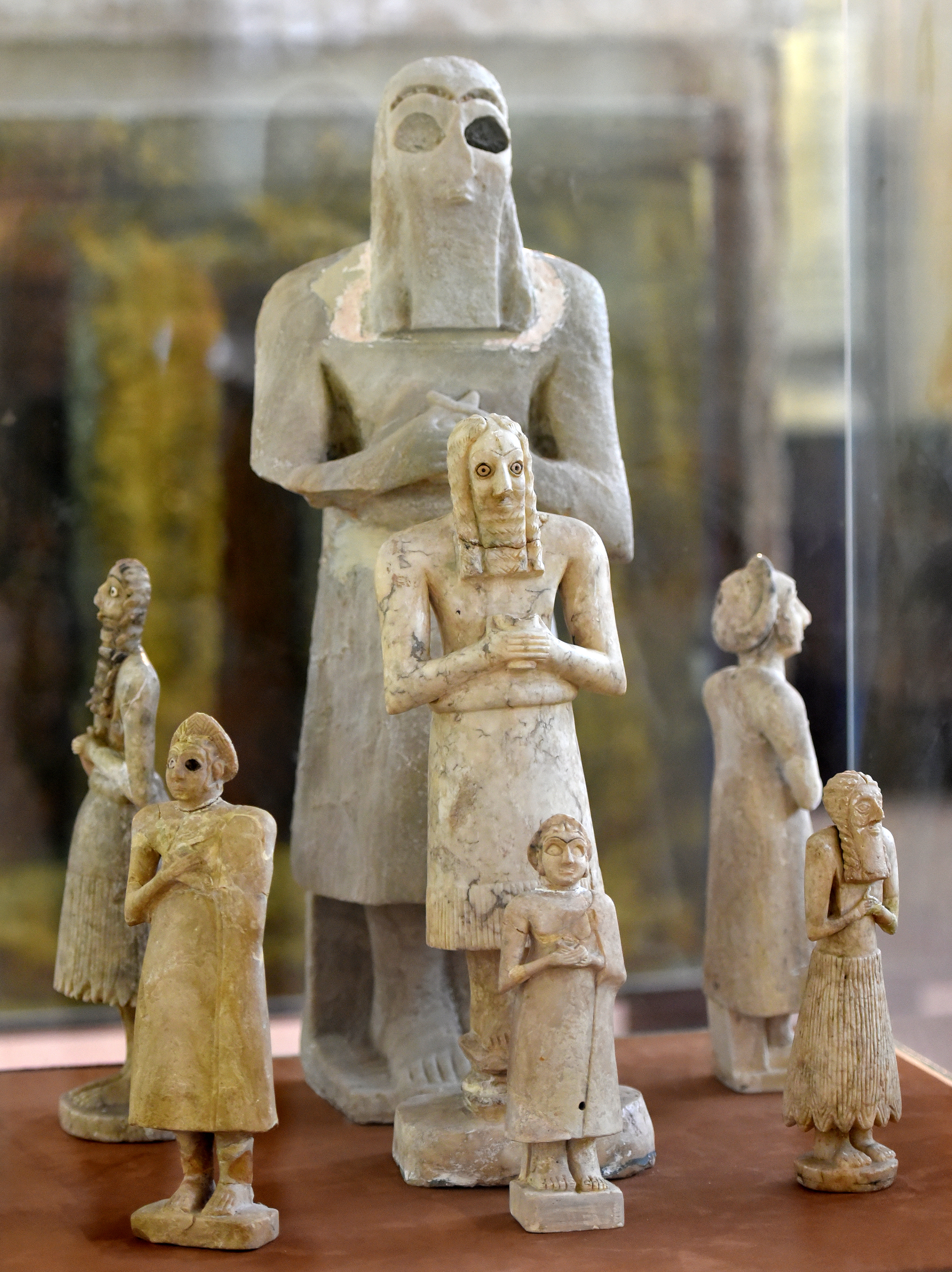 sumerian statues