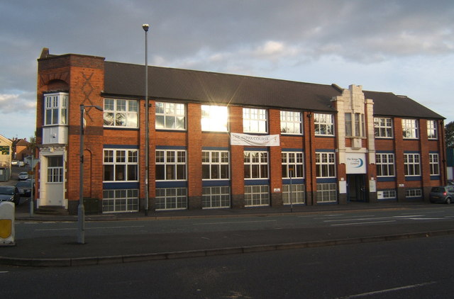 File:The Kings Centre - geograph.org.uk - 1019350.jpg