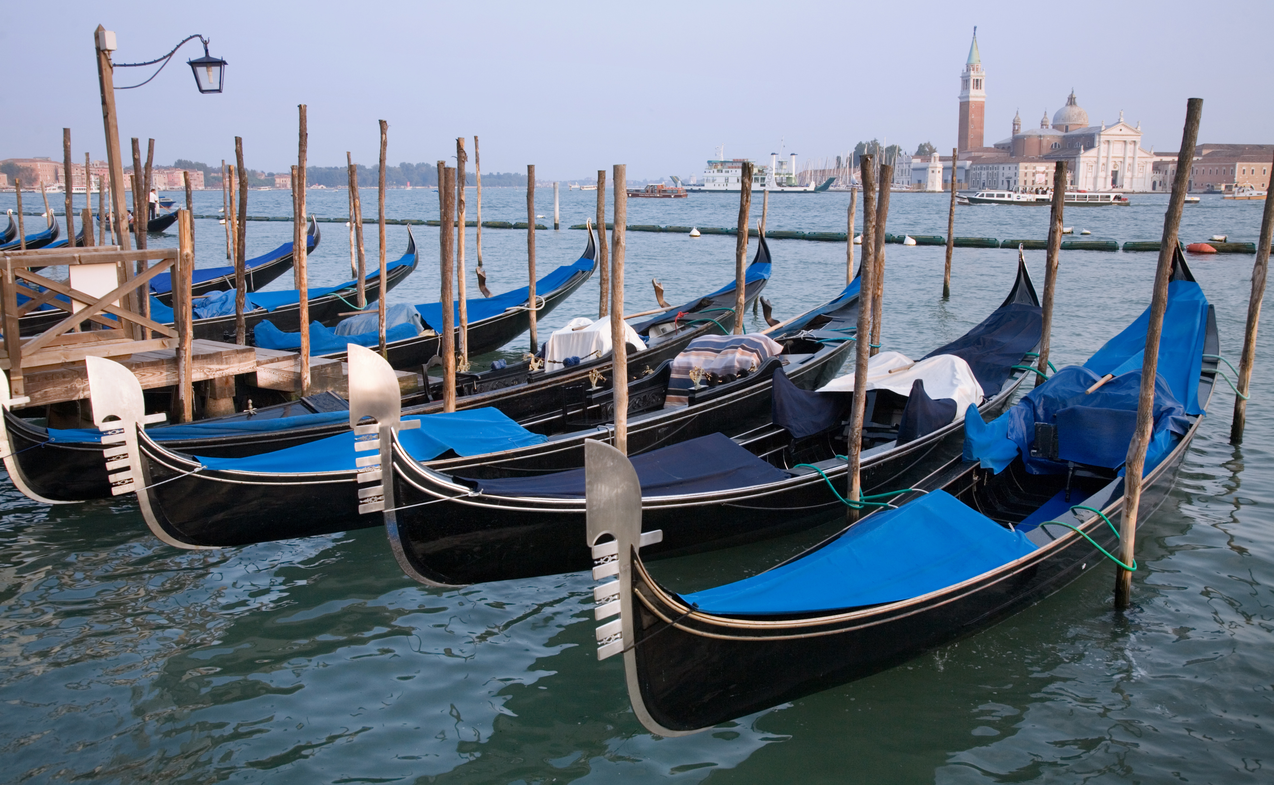 gondolas