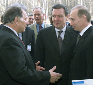 File:Vladimir Putin in Saint Petersburg 9-10 April 2001-7.jpg